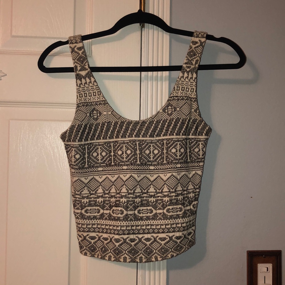 Hollister Grey patterned crop top